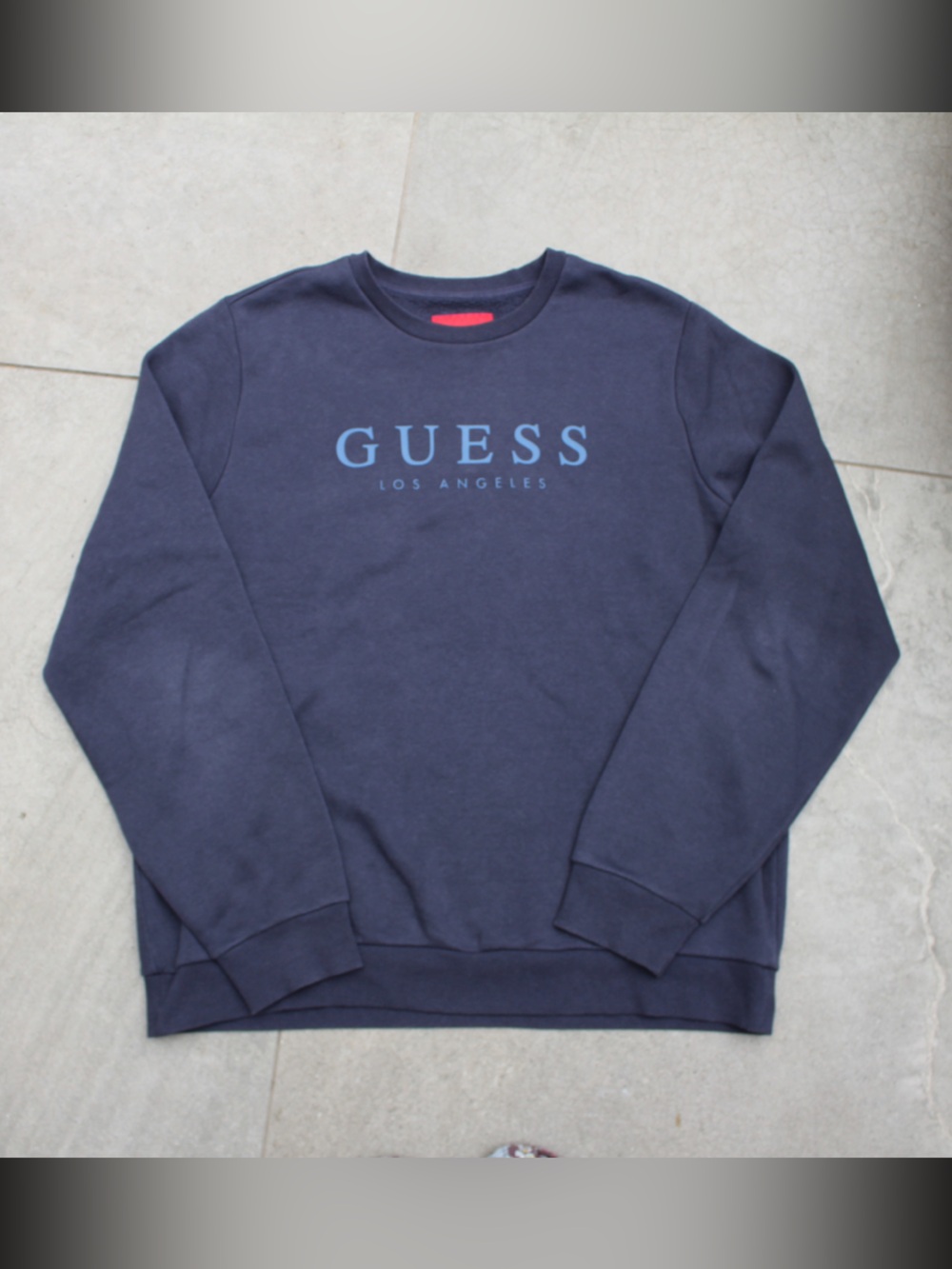 GUESS size large classic Men’s Navy Crewneck Sweatshirt - Logo Front